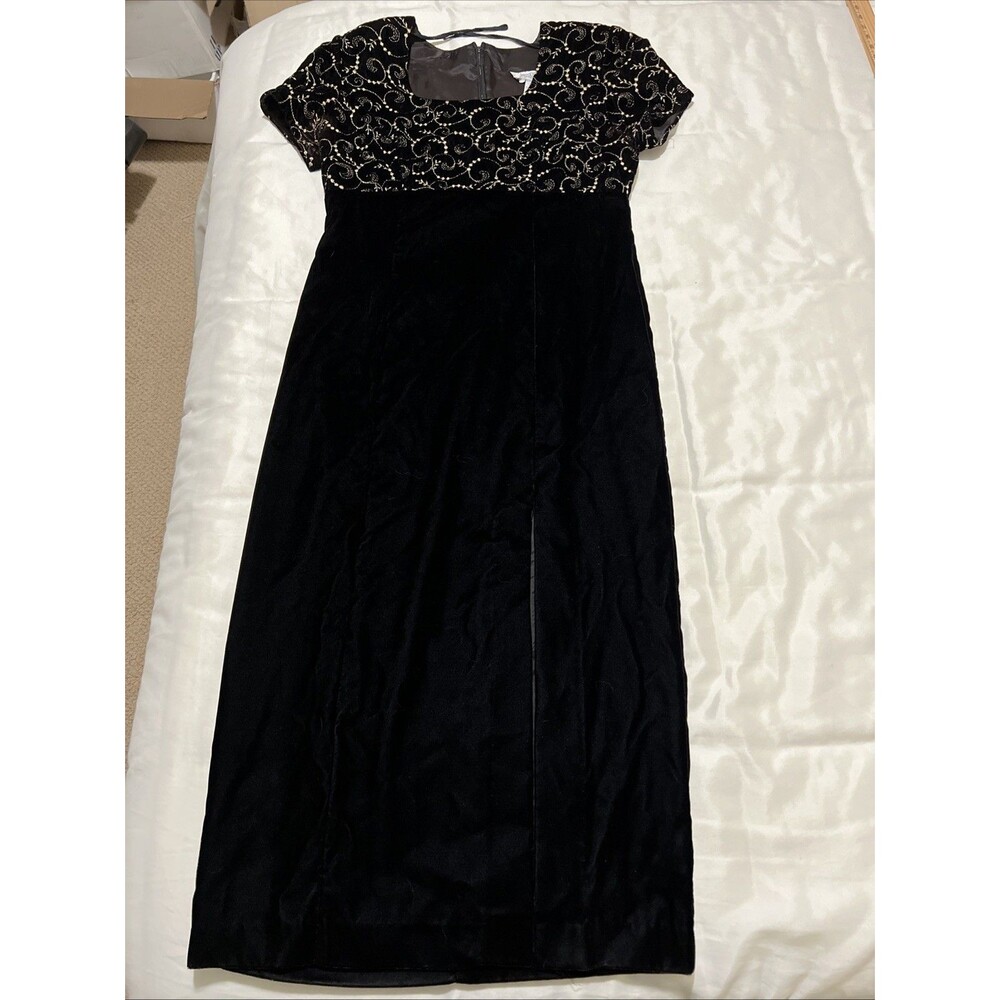 VTG Jessica Howard Velvet Maxi Dress Size 14 Black Gold Embroidered Front Slit